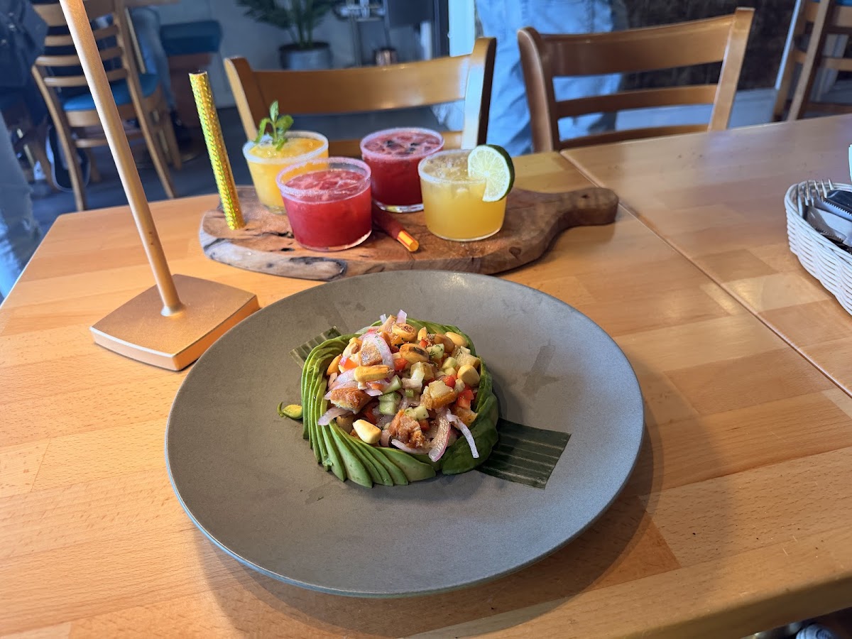 Leticias Restaurant — Restaurant